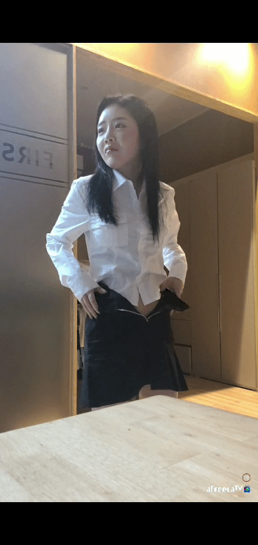b14bcc16330c0f46419fc82ae2f7a27d_1654223245_854_130217.gif